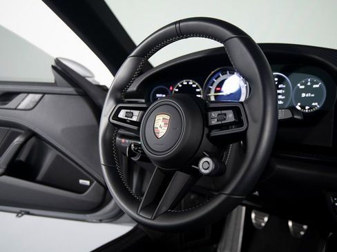 Certified 2022 Porsche 911 GT3 image 31