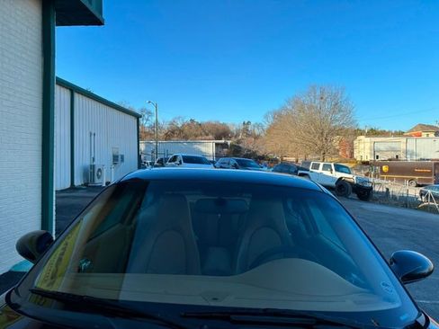 Used 2006 Porsche 911 Carrera image 10