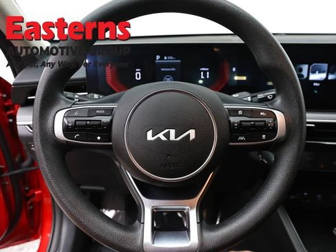 Used 2025 Kia K5 LXS FWD image 10