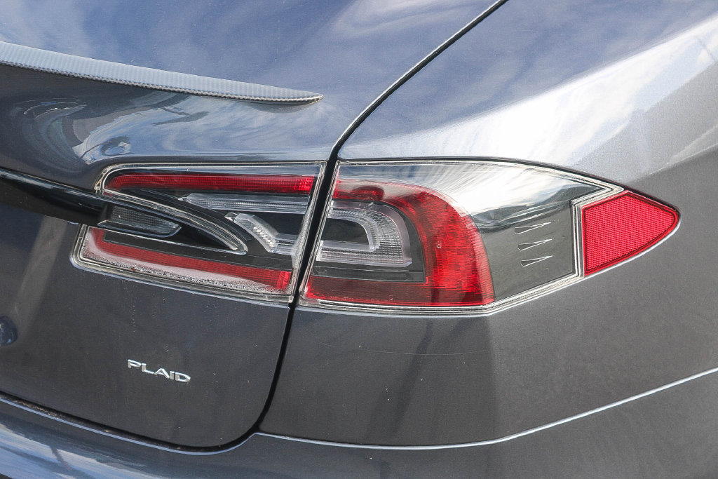 Used 2021 Tesla Model S Plaid AWD/4WD image 15
