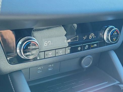 New 2026 Mitsubishi Outlander ES FWD image 30