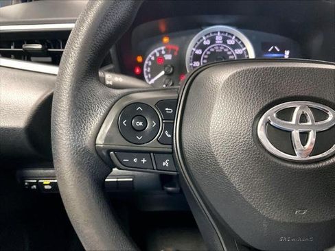Certified 2022 Toyota Corolla LE FWD image 22