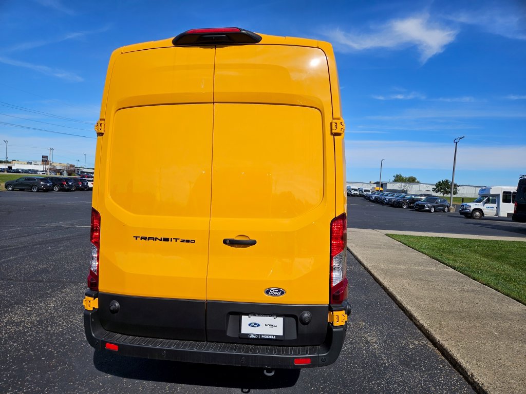 Used 2026 Ford Transit 250 148 High Roof Extended w/ Load Area Protection Package RWD image 7