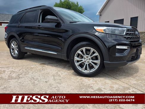 Used 2022 Ford Explorer XLT AWD/4WD image 1