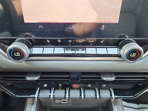 New 2026 GMC Canyon Elevation w/ Convenience Package image 21