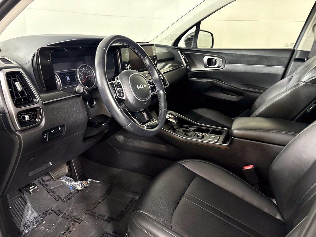 Used 2023 Kia Sorento S w/ Panoramic Sunroof Package FWD image 23