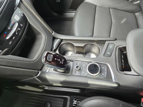 Used 2023 Cadillac XT5 Sportv image 11