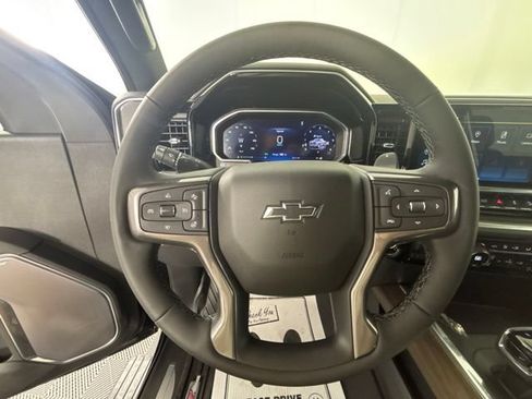 New 2026 Chevrolet Silverado 1500 High Country w/ Midnight Edition AWD/4WD image 3
