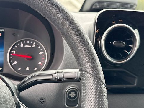 Used 2025 Mercedes-Benz Sprinter 2500 image 16