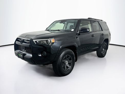 Used 2022 Toyota 4Runner Trail Special Edition AWD/4WD image 3