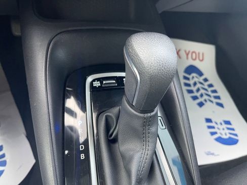 Used 2025 Toyota Corolla SE image 31