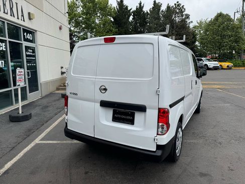 Used 2019 Nissan NV200 S FWD image 5