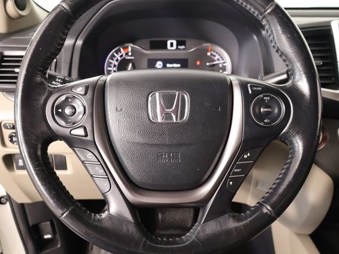 Used 2018 Honda Ridgeline RTL-T image 3