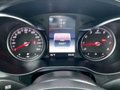 Used 2019 Mercedes-Benz GLC 300 4MATIC image 26