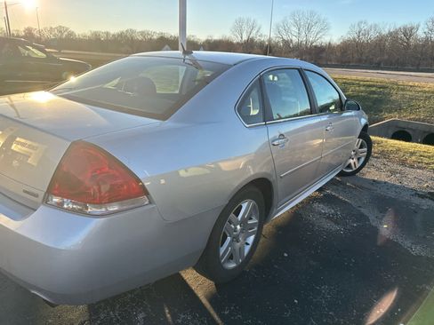 Used 2014 Chevrolet Impala LT w/ LT Sunroof Package image 4