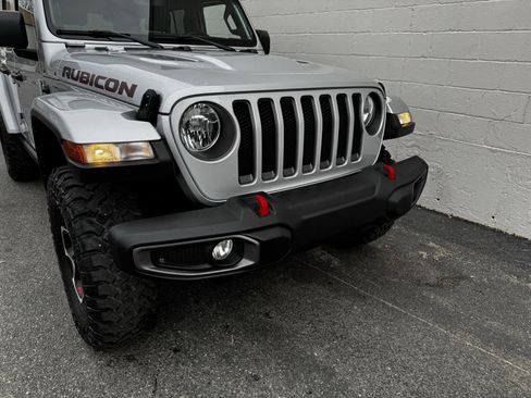 Used 2023 Jeep Wrangler Unlimited Rubicon w/ Cold Weather Group image 10