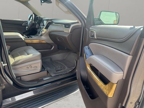 Used 2016 GMC Yukon XL Denali w/ Open Road Package image 15