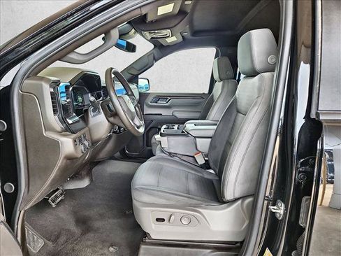 Used 2025 Chevrolet Silverado 1500 LT AWD/4WD image 21