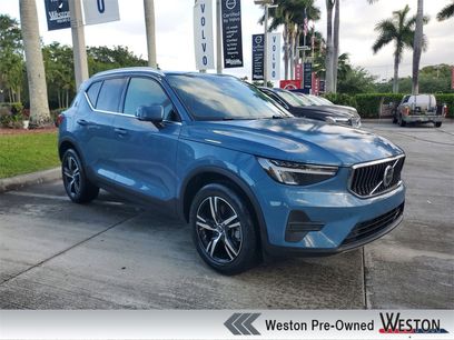 Used 2025 Volvo XC40 B5 Core