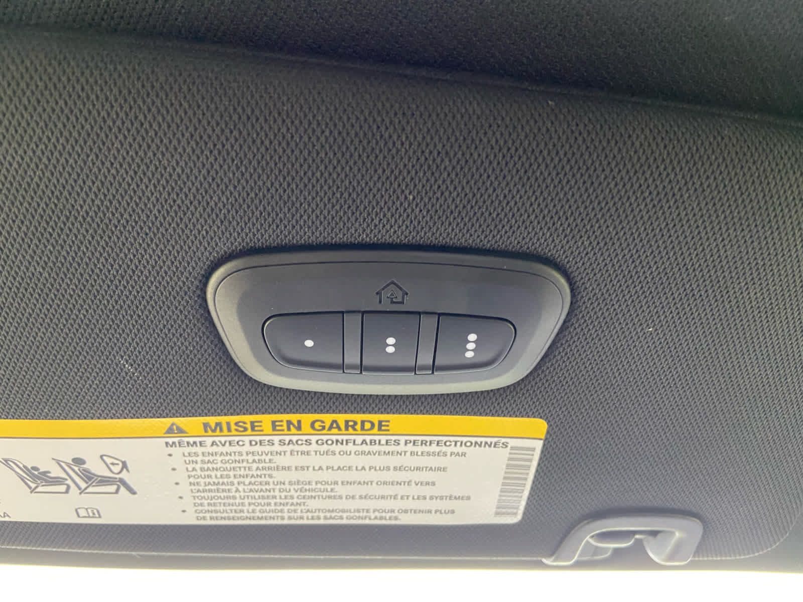 Used 2026 Chrysler Pacifica Limited FWD image 44