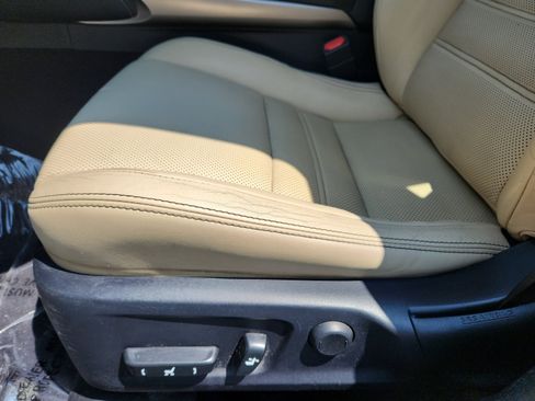Used 2014 Lexus IS 250 AWD w/ Luxury Package w/Brown Wood image 14