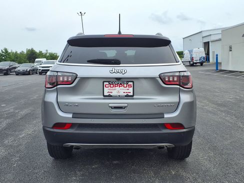Used 2023 Jeep Compass Limited AWD/4WD image 7