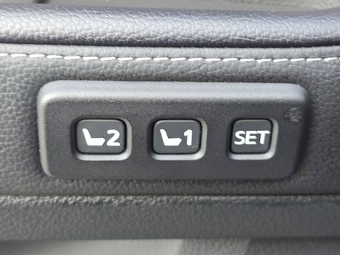 Used 2021 Toyota 4Runner Limited image 15