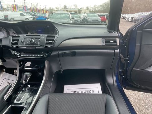 Used 2017 Honda Accord Sport image 27