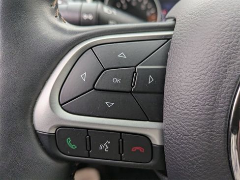 Used 2018 Jeep Compass Limited image 18