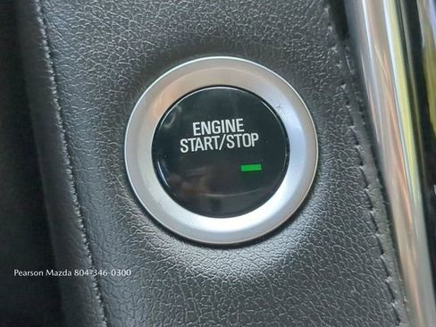 Used 2020 Cadillac Escalade Luxury AWD/4WD image 29
