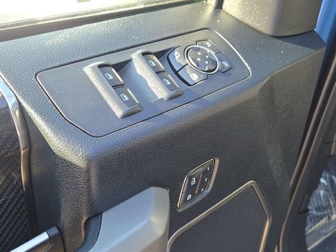 Used 2019 Ford F150 Raptor w/ Equipment Group 802A Luxury image 22