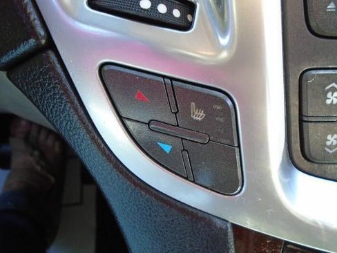 Used 2010 Cadillac SRX Luxury AWD/4WD image 12