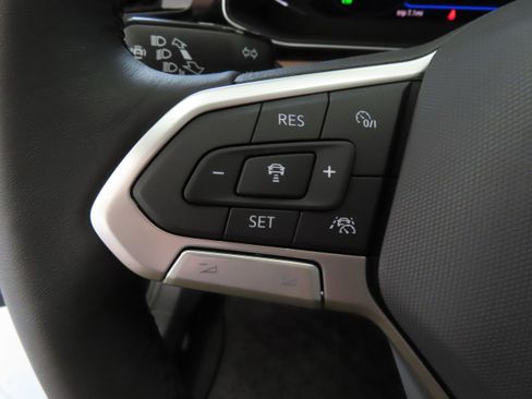 New 2026 Volkswagen Jetta SEL FWD image 12