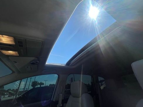 Used 2019 Honda CR-V Touring image 4