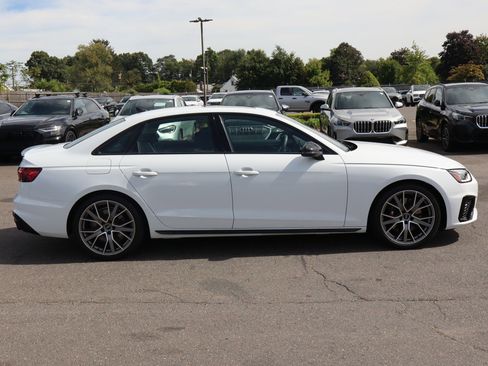 Used 2024 Audi S4 Premium Plus w/ Premium Plus Package image 4