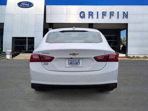 Used 2025 Chevrolet Malibu LT FWD image 8