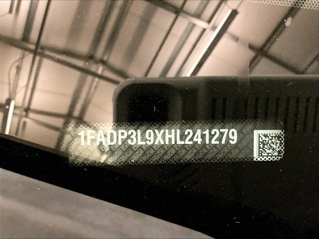 Used 2017 Ford Focus ST FWD image 32