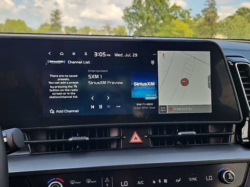 Certified 2023 Kia Sportage EX AWD/4WD image 19