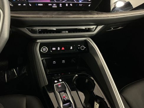 Used 2025 Audi Q5 Premium w/ 19" Wheel Package image 16