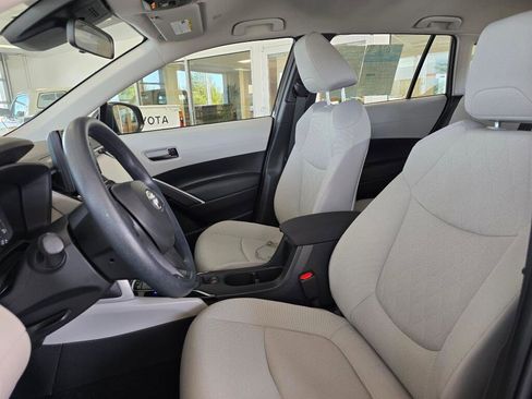 Used 2024 Toyota Corolla Cross L FWD image 21