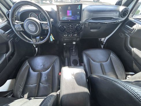 Used 2014 Jeep Wrangler Unlimited Sahara AWD/4WD image 31