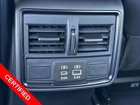 Used 2025 Subaru Forester Limited image 11