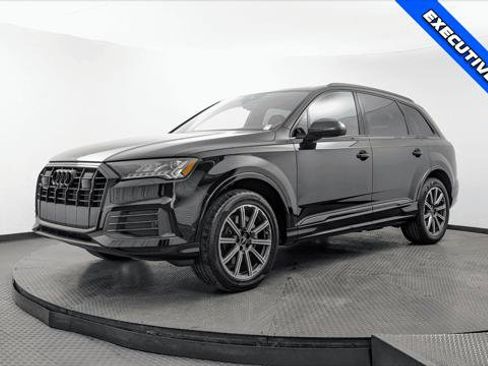 Used 2023 Audi Q7 2.0T Premium Plus w/ Premium Plus Package AWD/4WD image 2