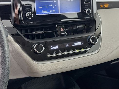 Used 2020 Toyota Corolla L image 14