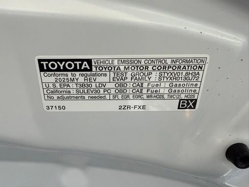 Certified 2025 Toyota Corolla LE image 36