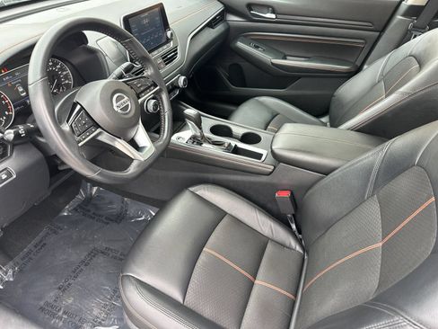Used 2020 Nissan Altima 2.5 SR w/ Premium Package FWD image 11
