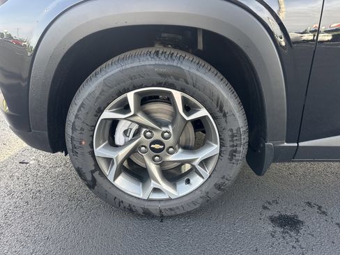 New 2026 Chevrolet Trax LT FWD image 5