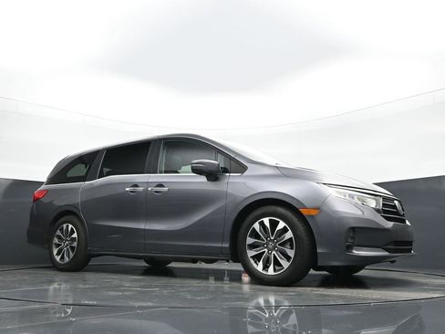 Used 2023 Honda Odyssey EX-L image 23