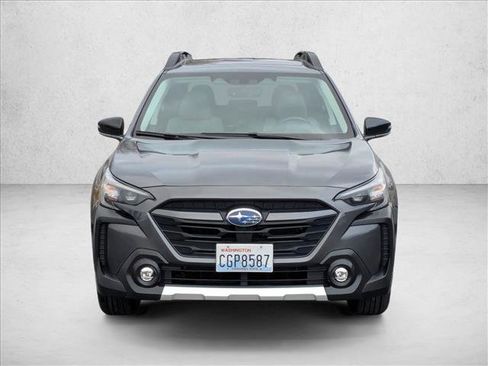 Used 2023 Subaru Outback Limited image 2