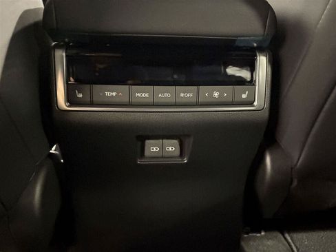 Used 2026 Lexus GX 550 AWD/4WD image 32